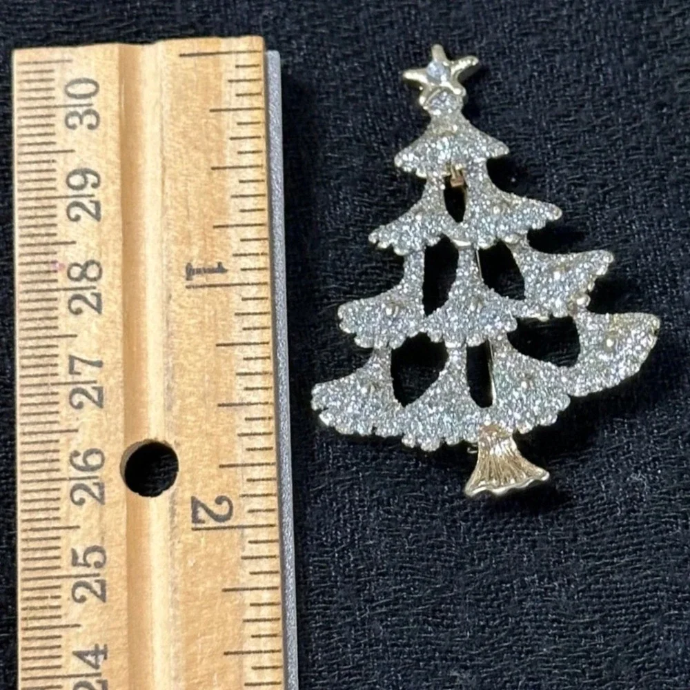 Vintage Christmas Tree Brooch Gold Tone Glitter Textured Holiday Pin